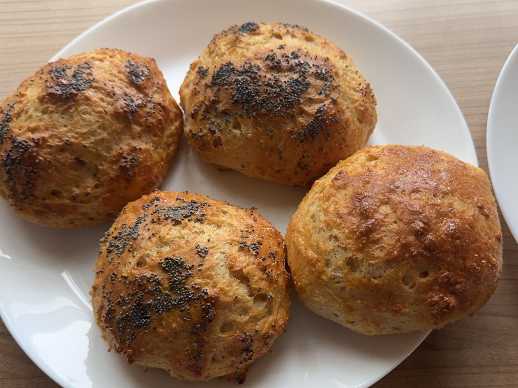 Hochgeladen von: elenagrk179