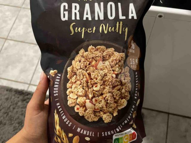 Premium Granola Super Nutty by albertasamira | Hochgeladen von: albertasamira