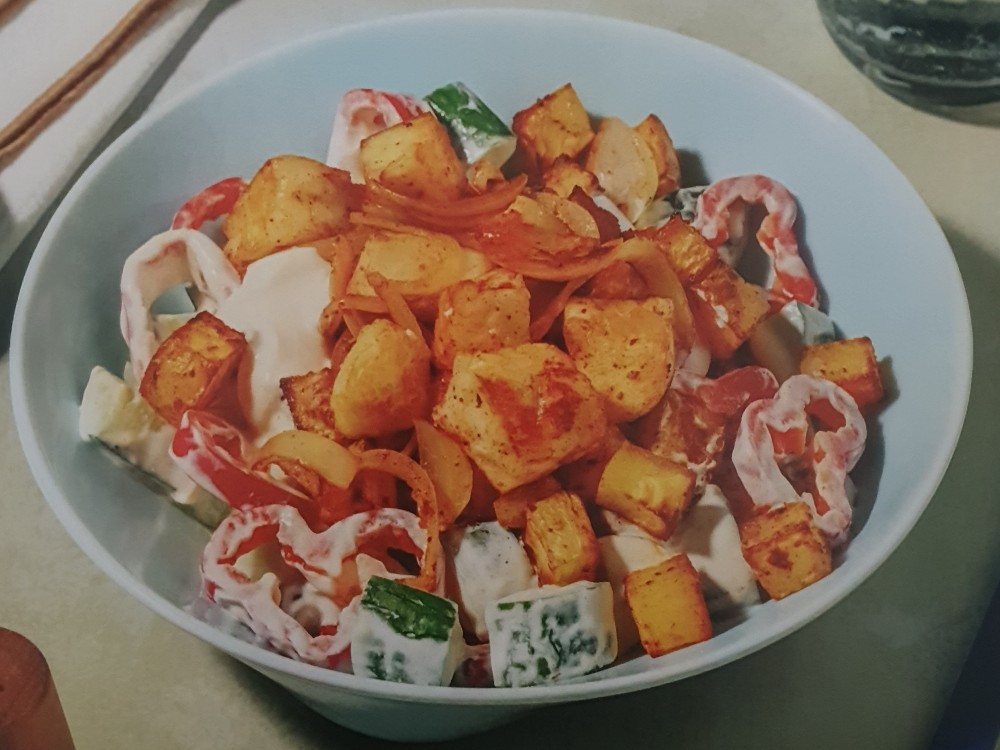 HelloFresh Würfelsalat mit Harissa-Grillkäse, Joghurt-Aprikosen- | Hochgeladen von: Tamara97s HelloFresh Würfelsalat mit Harissa-Grillkäse, Joghurt-Aprikosen- | Hochgeladen von: Tamara97s
