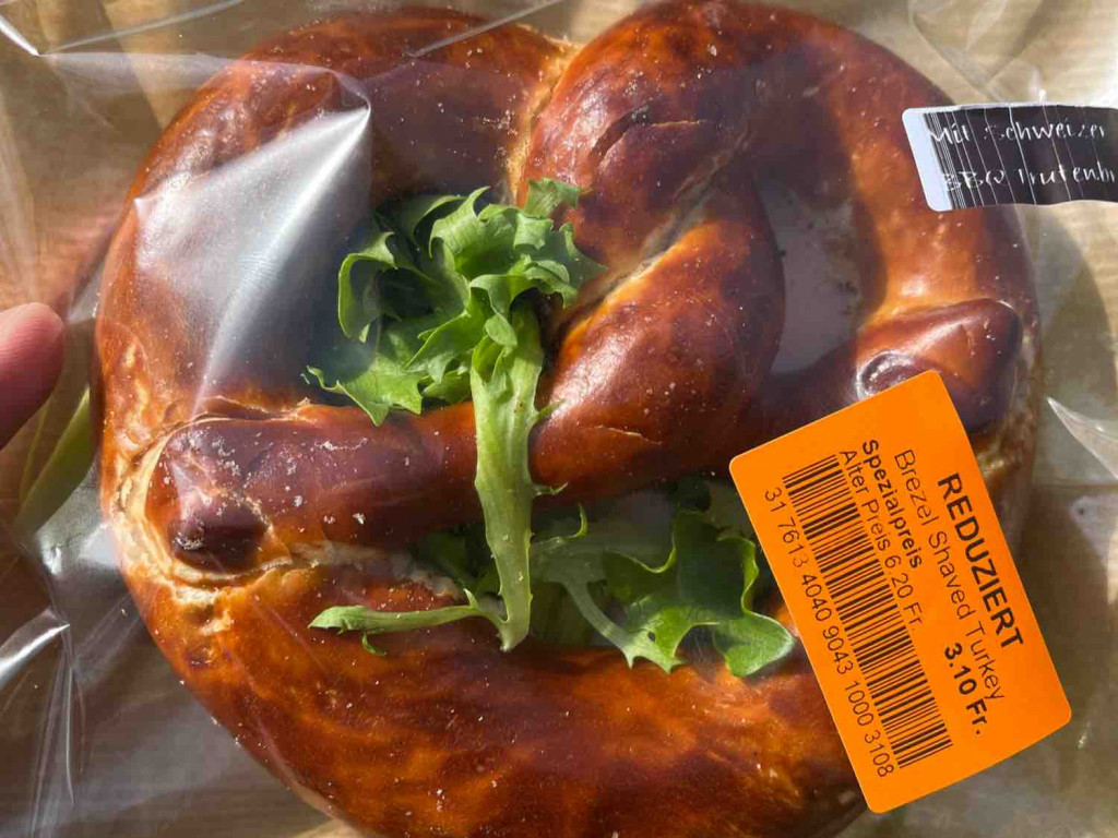 Laugenbrezel, mit BBQ Turkey von fiki | Hochgeladen von: fiki