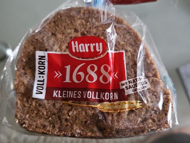 Hochgeladen von: Binä55