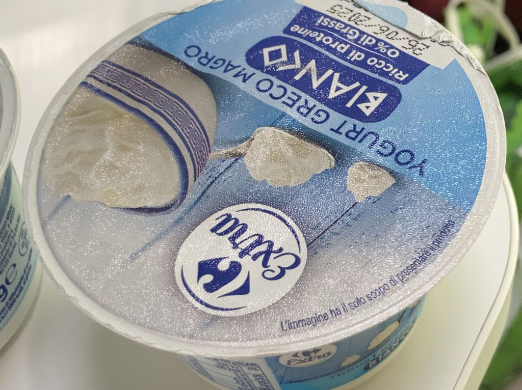 Yogurt Greco Magro von Annashifter111 | Hochgeladen von: Annashifter111 Yogurt Greco Magro von Annashifter111 | Hochgeladen von: Annashifter111