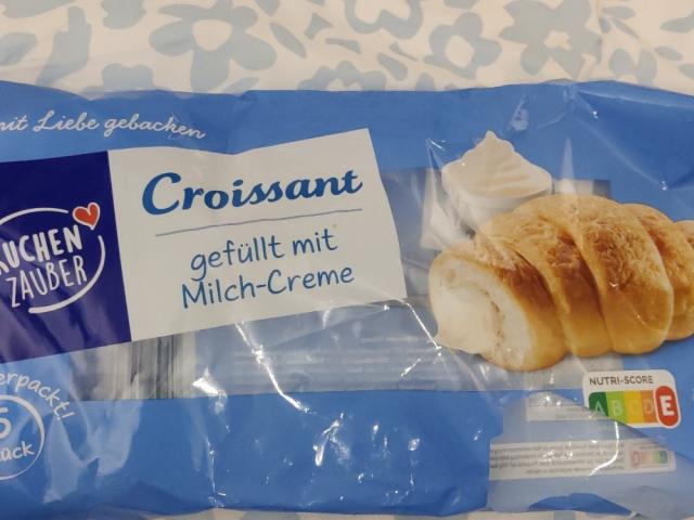 Croissant Lidl, mit Milch creme by jovi_vd | Uploaded by: jovi_vd