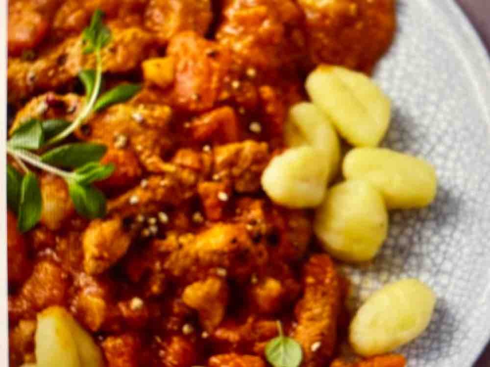 Schweine-Tomaten-Geschnetzelte, Gnocchi extra von auroranukleari | Hochgeladen von: auroranuklearis