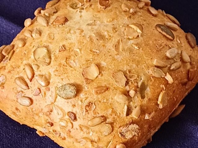 Filou - Mehrkornbrötchen mit wildem Körnermix von NoSteBe | Hochgeladen von: NoSteBe Filou - Mehrkornbrötchen mit wildem Körnermix von NoSteBe | Hochgeladen von: NoSteBe