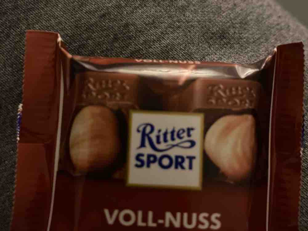 Ritter Sport Voll Nuss by debeliizdravi | Hochgeladen von: debeliizdravi