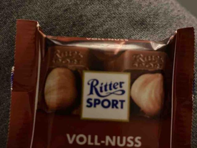 Ritter Sport Voll Nuss by debeliizdravi | Uploaded by: debeliizdravi