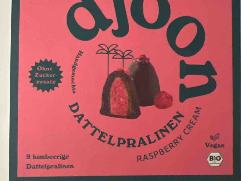 Medjool Dattelpralinen, Raspberry Cream von AnneLuneauHamburg | Hochgeladen von: AnneLuneauHamburg