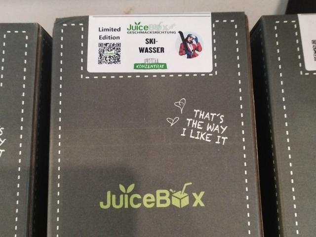 Juice Box light, Skiwasser von Sosissihalt@gmail.com | Hochgeladen von: Sosissihalt@gmail.com Juice Box light, Skiwasser von Sosissihalt@gmail.com | Hochgeladen von: Sosissihalt@gmail.com
