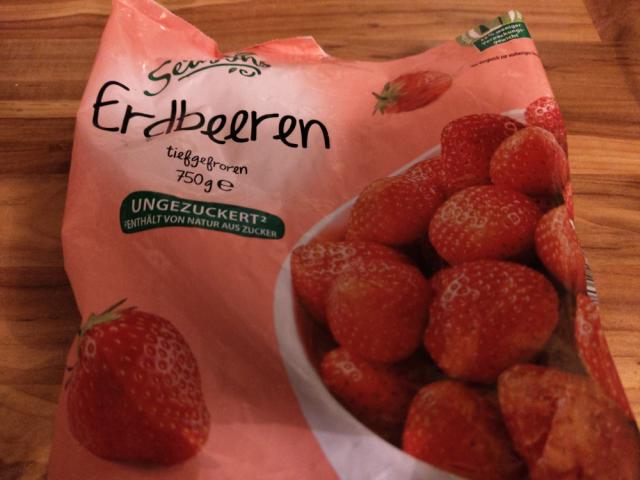Erdbeeren, tiefgefroren by Auguuustooo | Uploaded by: Auguuustooo