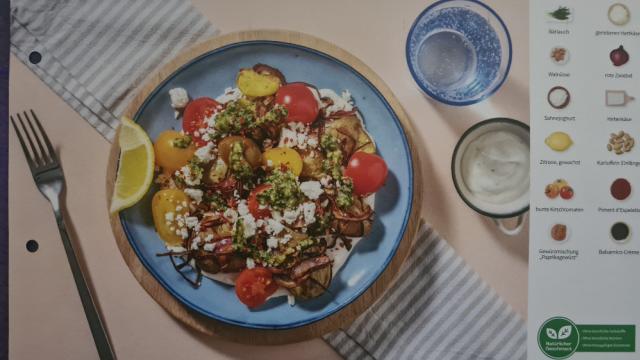 Bärlauch-Walnuss-Pesto auf Knusperkartoffeln, mit Balsamico-Zwie | Hochgeladen von: Scorpalyzer