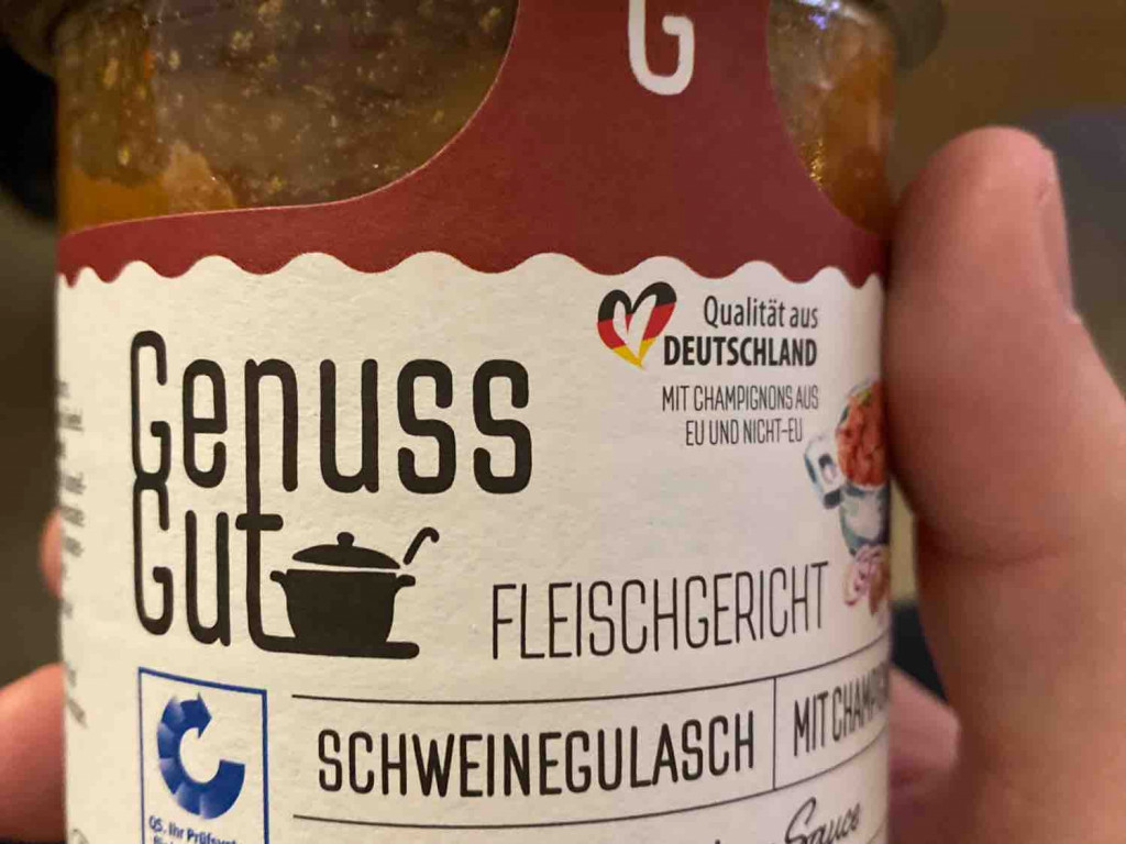 Schweinegulasch, mit Champignons von TreStyles | Hochgeladen von: TreStyles