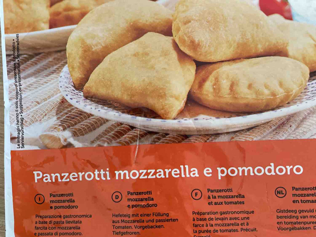 Panzerotti mozzarella e pomodoro von MarinaGerenkamp | Hochgeladen von: MarinaGerenkamp