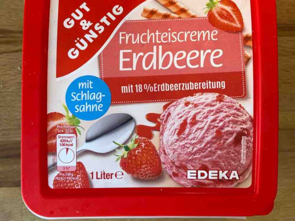 Erdbeer Eiscreme, mit Sahne  von yreichenbach883 | Hochgeladen von: yreichenbach883