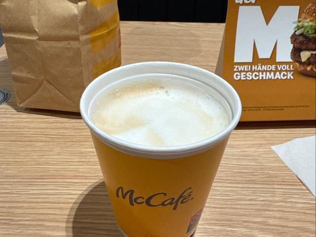 Mc Donald's, Cappuchino, klein ohne Zucker von greizer | Hochgeladen von: greizer