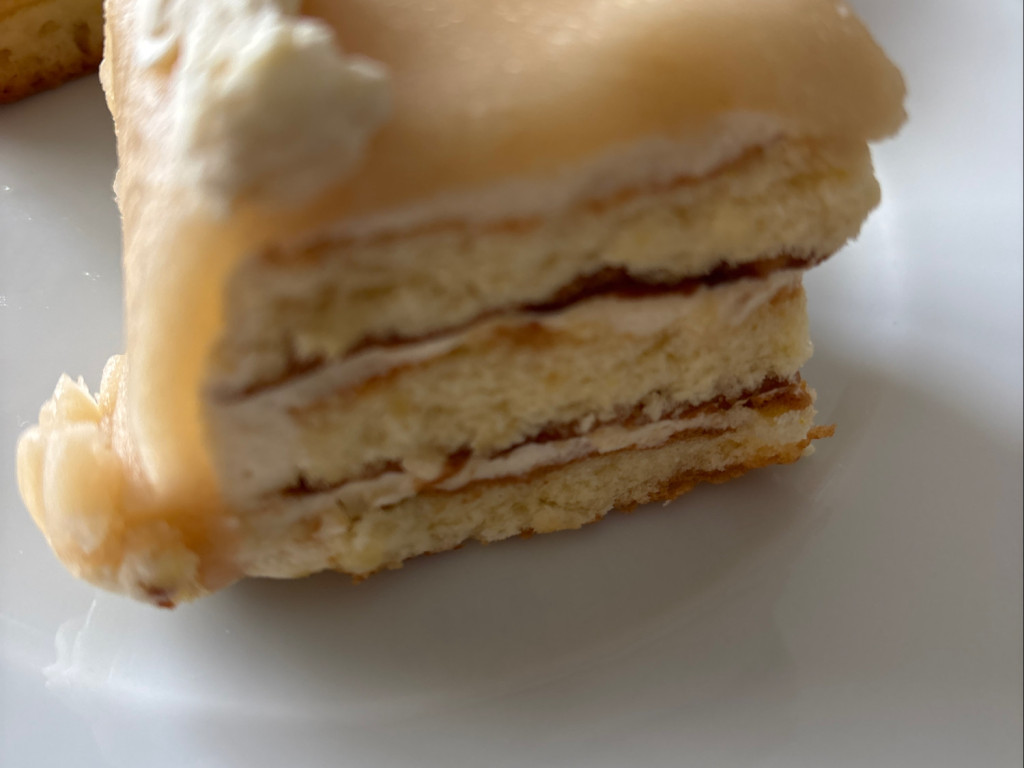 Hochgeladen von: Spektakulilla Hochgeladen von: Spektakulilla