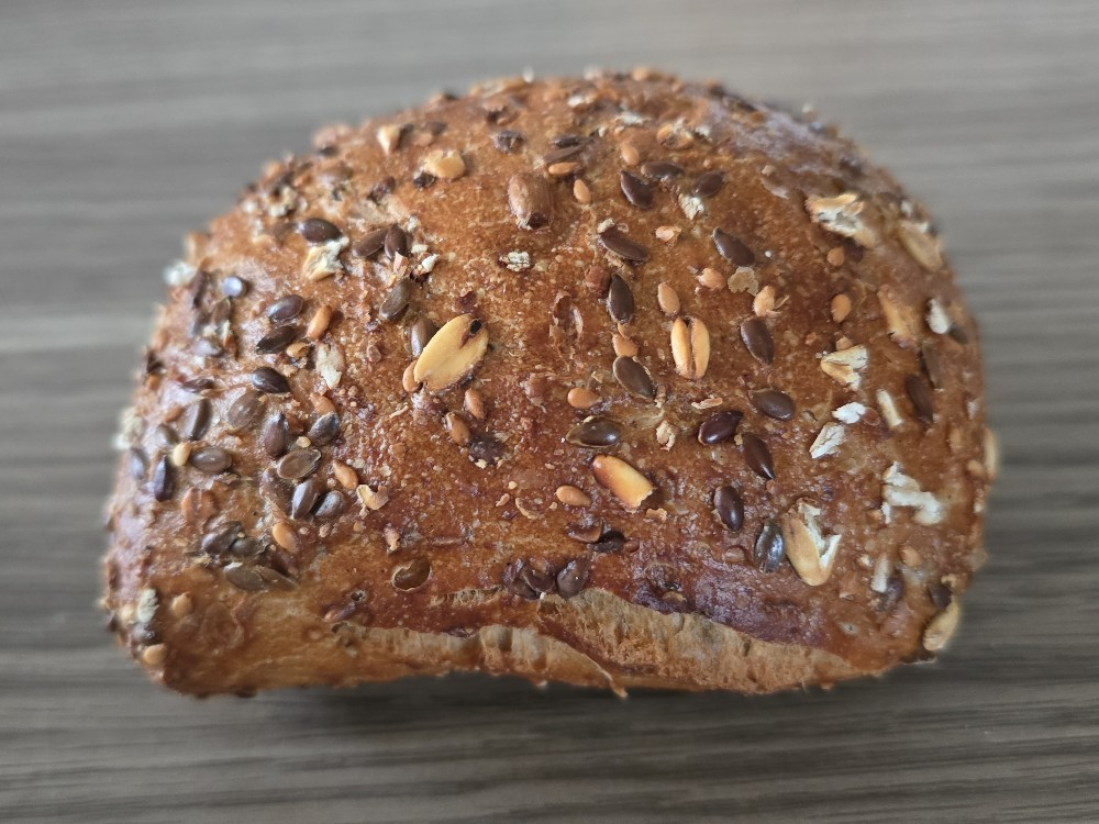 Hochgeladen von: Feescherata