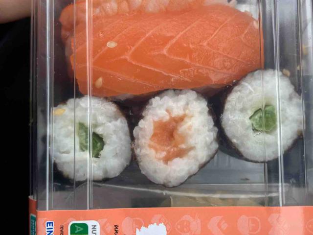 Ja! Sushibox Bara, mit Sojasauce, Ingwer, mit Meerettichaufberei | Hochgeladen von: nrschbrt99