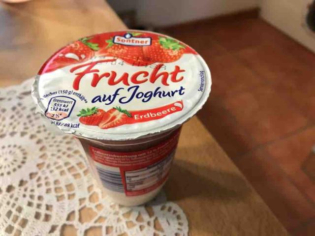 Frucht auf Joghurt , Erdbeere von cliff36 | Hochgeladen von: cliff36