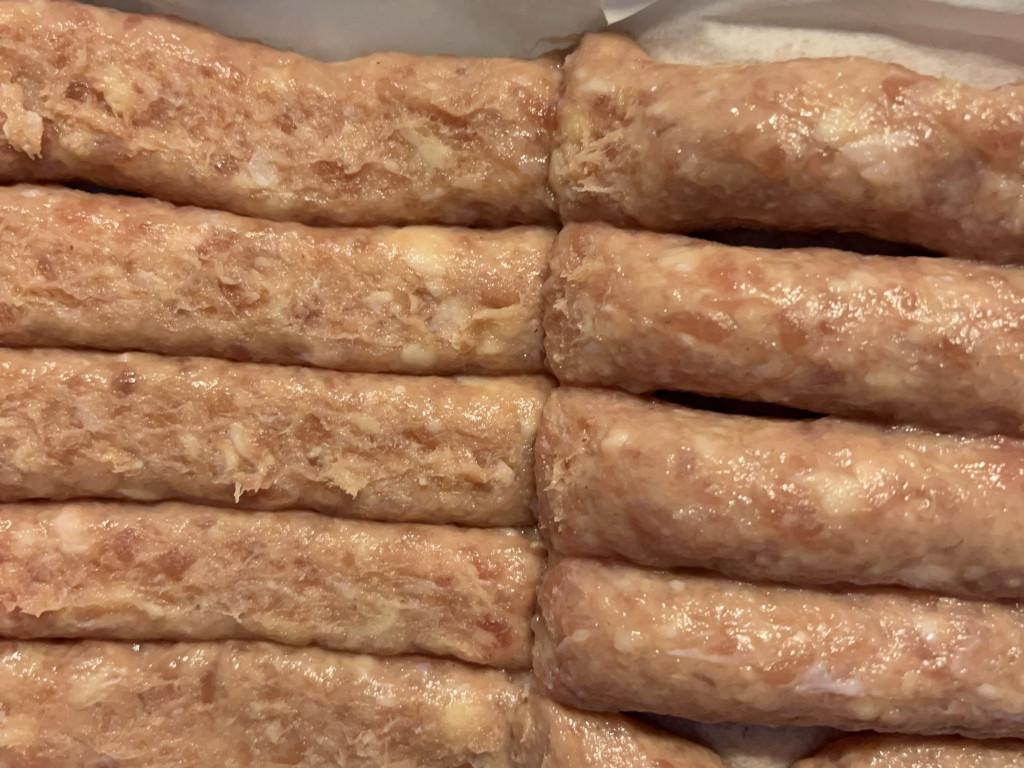 Pileći ćevapi von vlaja | Hochgeladen von: vlaja Pileći ćevapi von vlaja | Hochgeladen von: vlaja