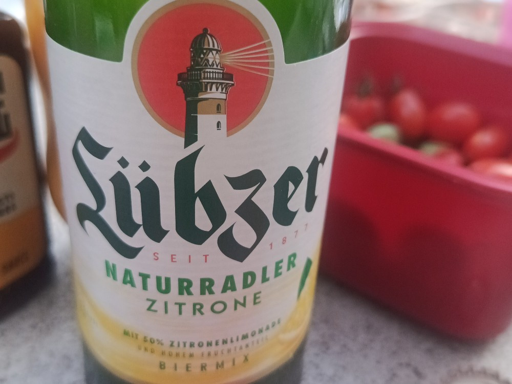 Hochgeladen von: LeBa1319 Hochgeladen von: LeBa1319