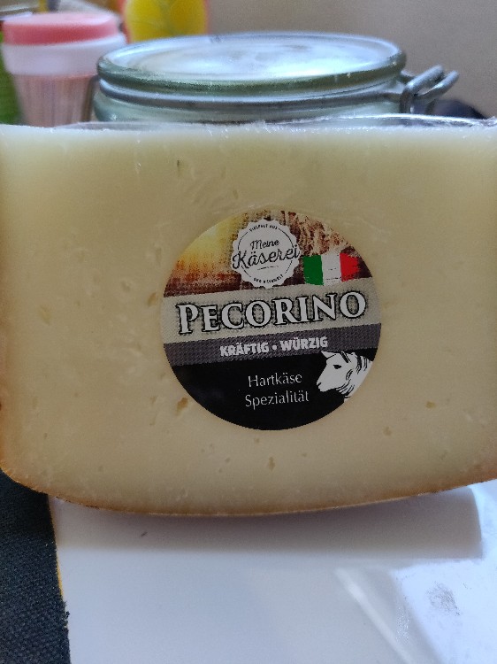 Pecorino Prezioso Hartkäse aus Schafmilch von pavelgk | Hochgeladen von: pavelgk