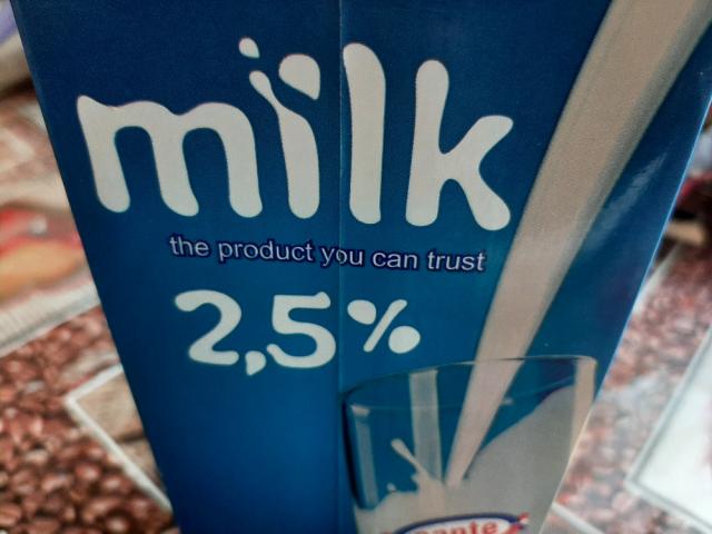 Milch 2,5%, 2,5 % Fett von KatjaBi | Hochgeladen von: KatjaBi