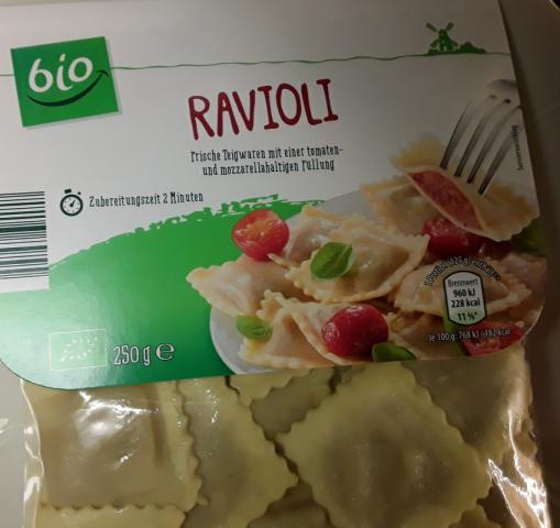 Bio Ravioli , mit Tomaten und Mozzarella | Hochgeladen von: MartinaMuc