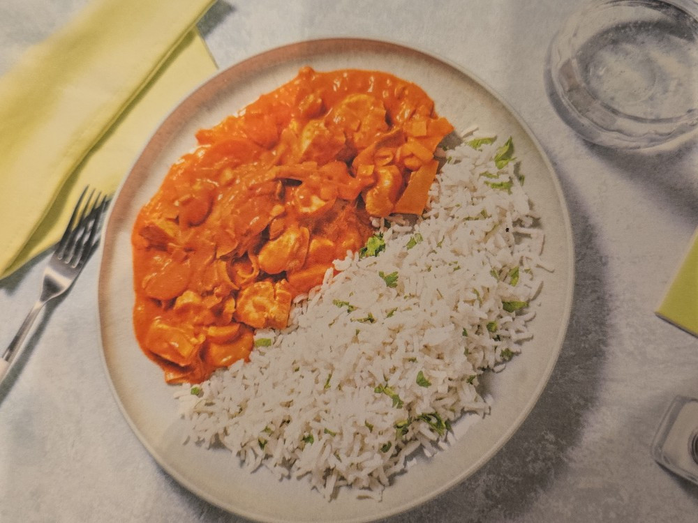 Hähnchengeschnetzeltes in Tomaten-Sahne-Soße mit Kräutertees und | Hochgeladen von: DeOldWoman Hähnchengeschnetzeltes in Tomaten-Sahne-Soße mit Kräutertees und | Hochgeladen von: DeOldWoman