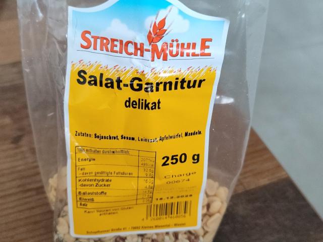 Salat-Garnitur, Delikat von Breisgauandi | Hochgeladen von: Breisgauandi Salat-Garnitur, Delikat von Breisgauandi | Hochgeladen von: Breisgauandi
