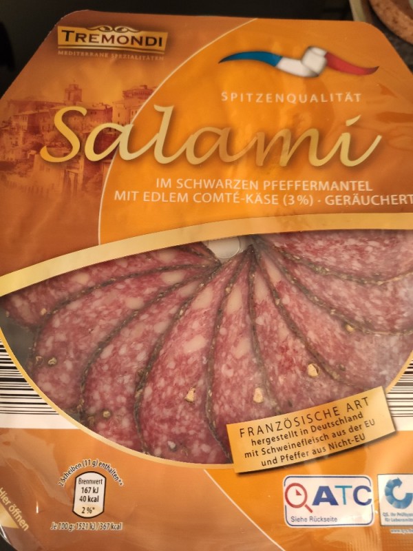 Französische Salami, im schwarzen Pfeffermantel mit Comté Kam vo | Hochgeladen von: marcusobst218