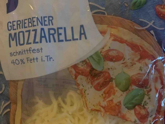 geriebener Mozzarella von MitschiBerlin | Hochgeladen von: MitschiBerlin