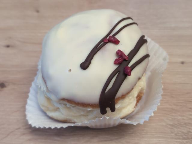 Hochgeladen von: Karin Stöhr