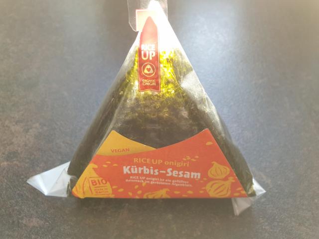 Rice Up Onigiri Kürbis Sesam by KittyWittyBitty | Uploaded by: KittyWittyBitty