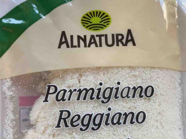 Parmigiano Reggiano frisch gerieben von Julejule | Hochgeladen von: Julejule