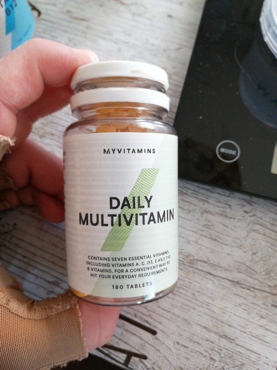 Daily Multivitamin, 1 Tablette von nick98hartmann | Hochgeladen von: nick98hartmann