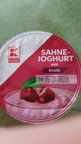 Sahne Joghurt mild, mit 8% Kirschen 10 % Fett im Milchanteil von | Hochgeladen von: BorMan