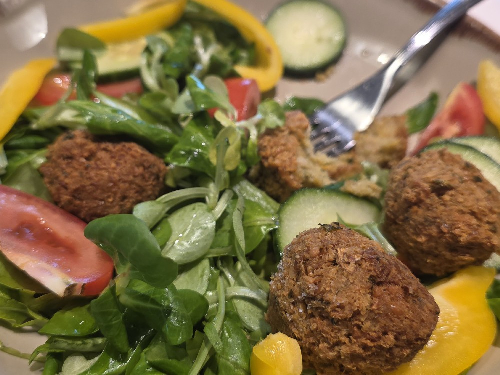 Hochgeladen von: R.o.s.e.