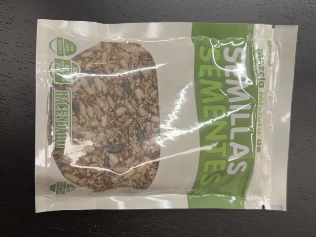 Hochgeladen von: luisgellner Hochgeladen von: luisgellner