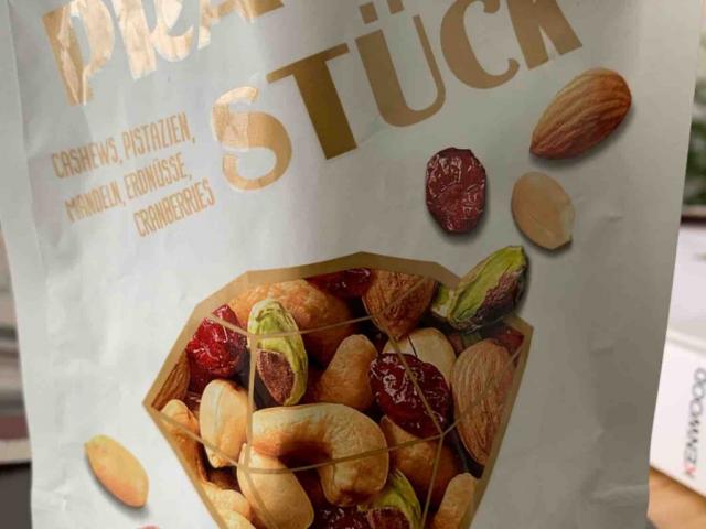 Prachtstück, Nuss Mix mit Pistazien und Cranberries von Reznick | Hochgeladen von: Reznick