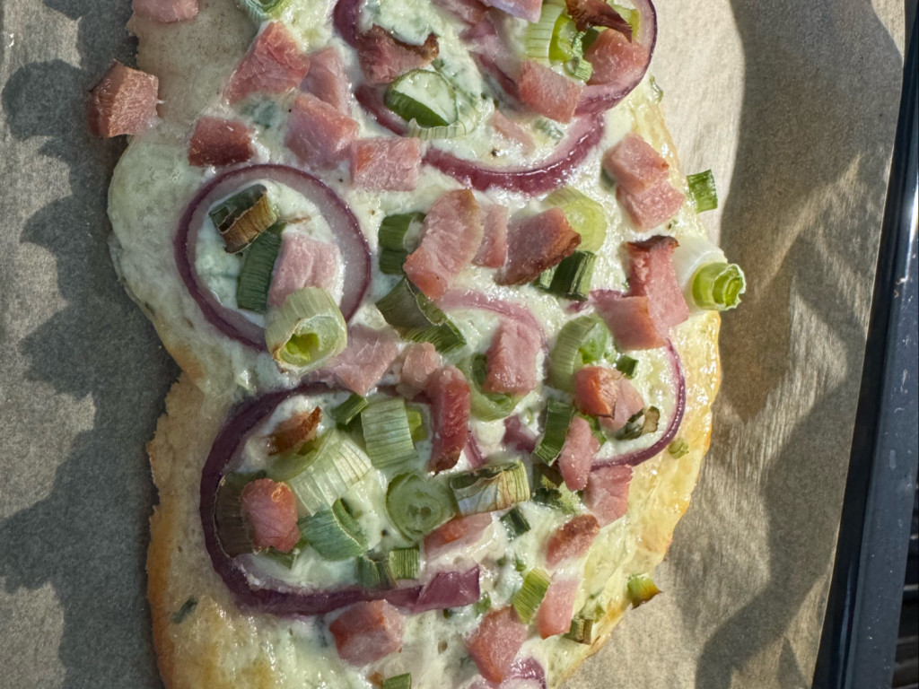 Pizzabrot, QLF Kitchen mit Geselchtem von muzibua | Hochgeladen von: muzibua Pizzabrot, QLF Kitchen mit Geselchtem von muzibua | Hochgeladen von: muzibua