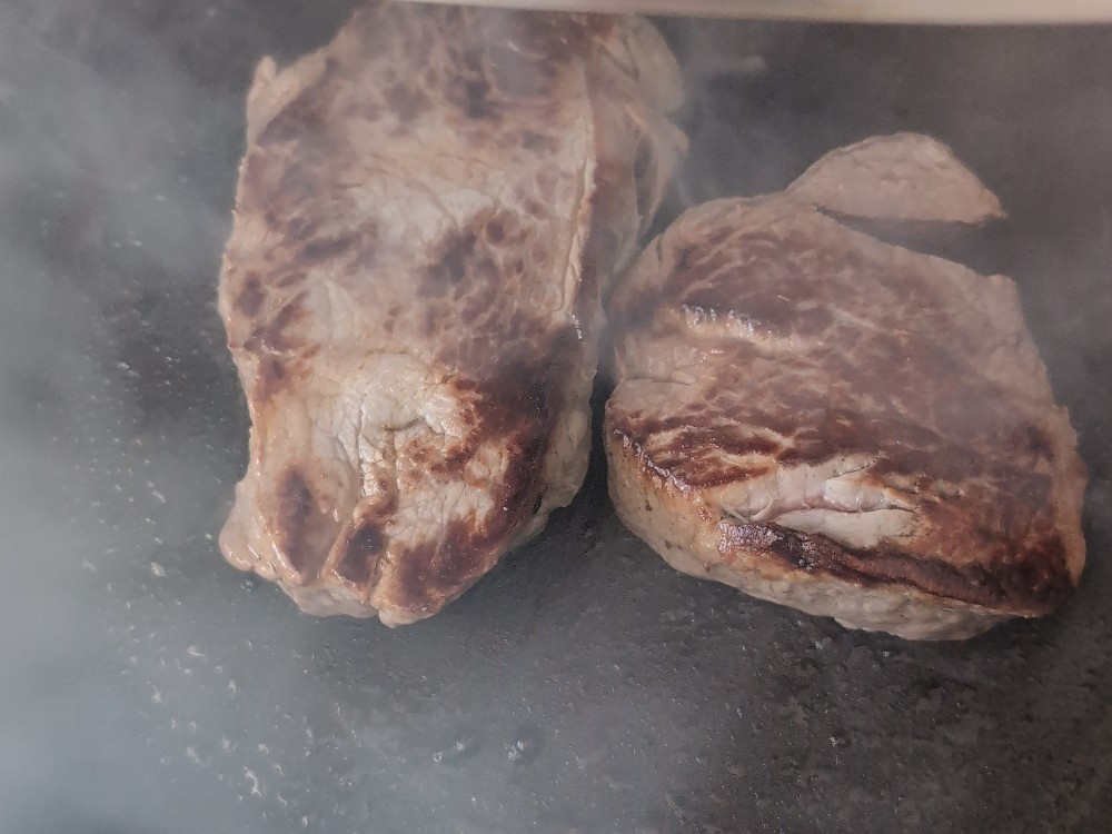 Rumpsteak JB gebraten ohne Fett von willi95 | Hochgeladen von: willi95 Rumpsteak JB gebraten ohne Fett von willi95 | Hochgeladen von: willi95