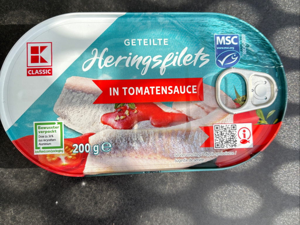 geteilte Heringsfilets, in Tomatensoße von schwarztee | Hochgeladen von: schwarztee