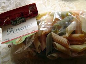 Pennoni(Fior di Pasti) mit Tomate und Spinat | Hochgeladen von: tea
