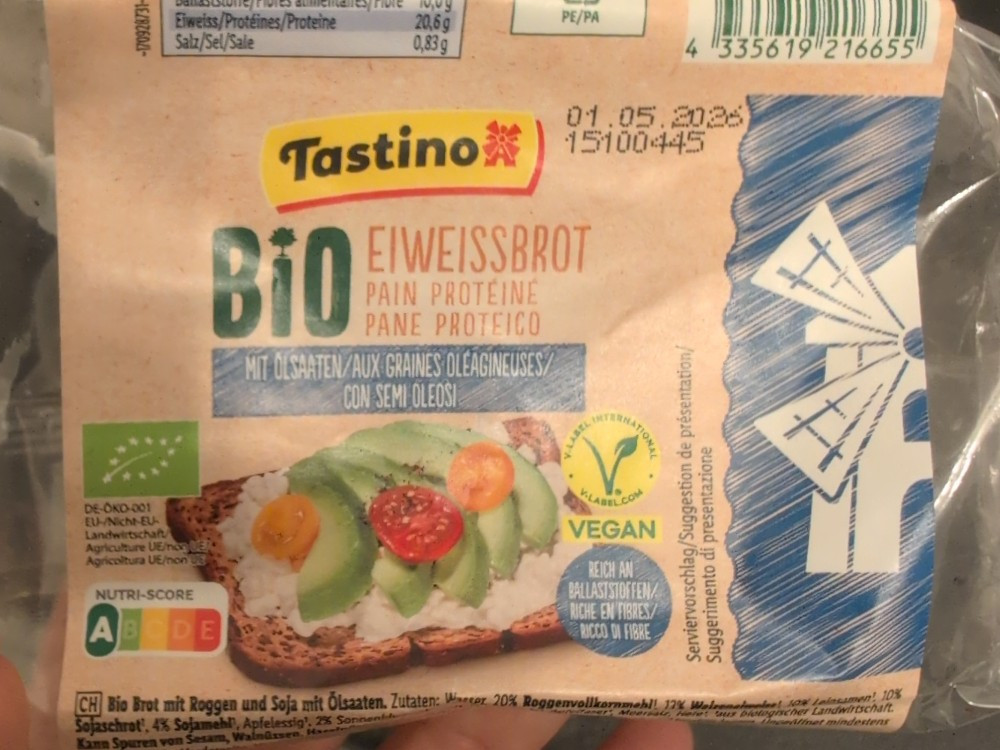 Hochgeladen von: JJ90