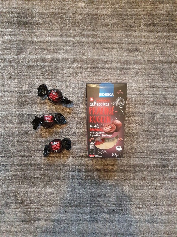 Schweizer Praliné-Kugeln, Dunkle Schokolade von zickmarie | Hochgeladen von: zickmarie