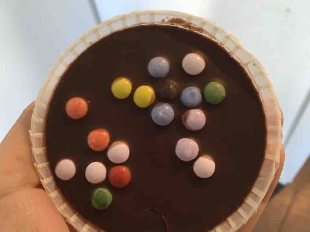 Cupcake, heller Kuchen mit dunkler Schokolade von yvonnema | Hochgeladen von: yvonnema