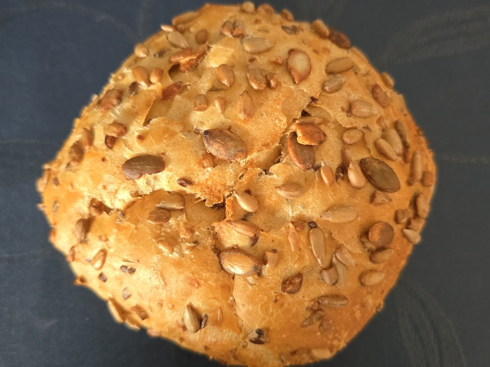 Hochgeladen von: atum