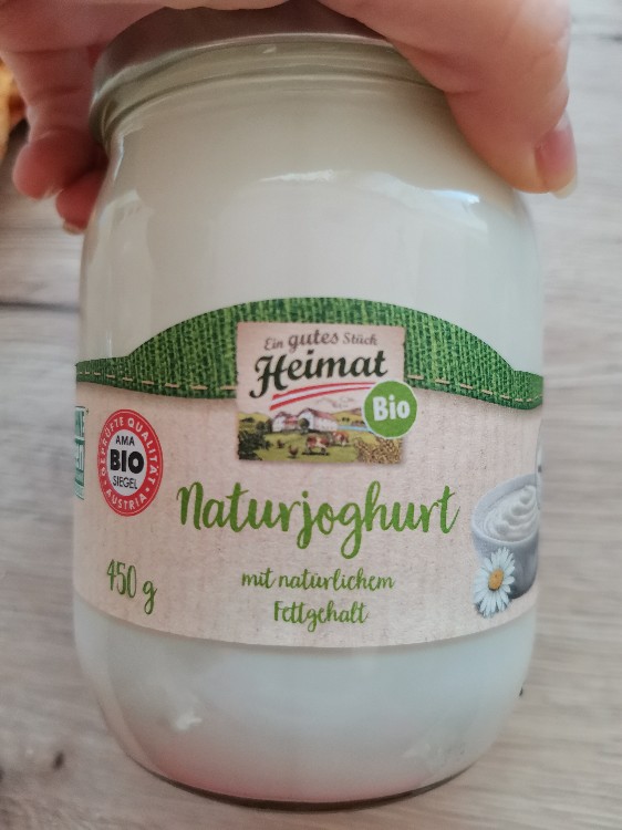 Naturjoghurt, Mit natürlichem Fettgehalt von sastro | Hochgeladen von: sastro