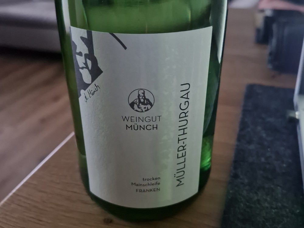 Müller-Thurgau trocken, Franken 12,5 %vol. von Liguster | Hochgeladen von: Liguster Müller-Thurgau trocken, Franken 12,5 %vol. von Liguster | Hochgeladen von: Liguster
